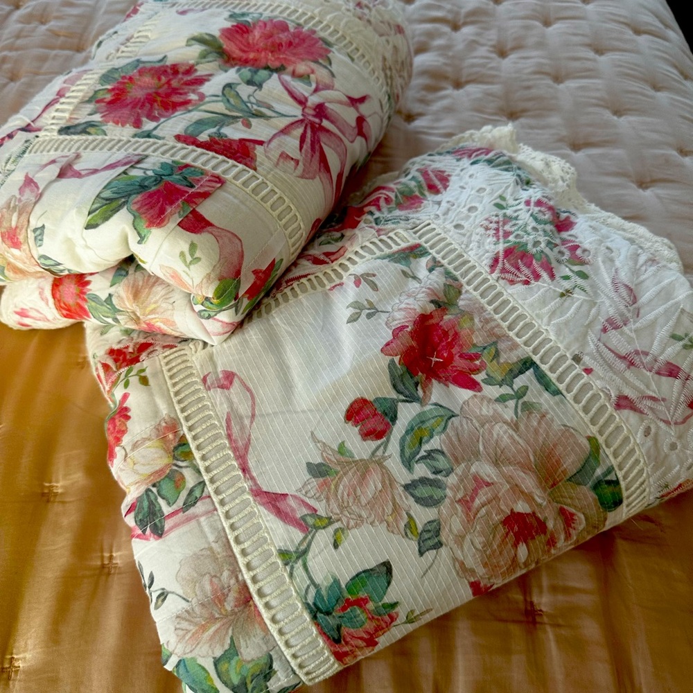 LoveShackFancy  X Pottery Barn Standard Shams Like New!!! Never Slept On-?
